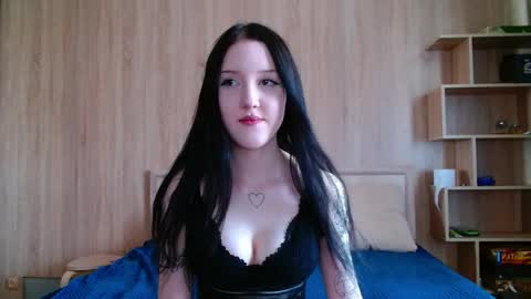lola_litto online show from May 22, 2026, 7:15 am