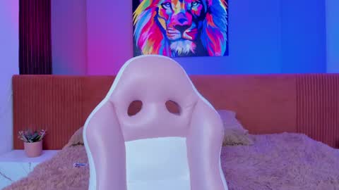 lola_sweeet18 online show from July 1, 2026, 10:06 am