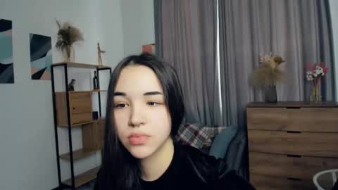 Snapshot of lola_weis chatting on February 10, 2026, 7:23 am Melina online show from February 10, 2026, 7:23 am