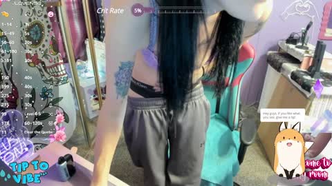 Lola online show from December 3, 2024, 4:06 pm