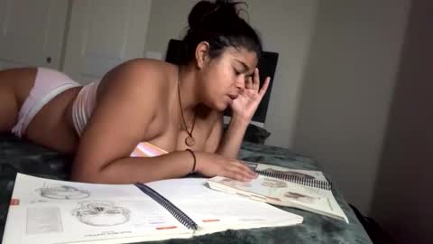 lolafoxlive online show from November 1, 2025, 3:58 pm