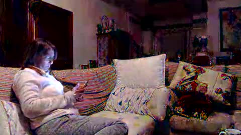 Snapshot of lolahueso chatting on February 3, 2025, 5:35 pm LOLA HUESO y ERIC online show from February 3, 2025, 5:35 pm