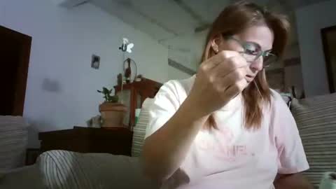 LOLA HUESO y ERIC online show from October 11, 2025, 8:24 am