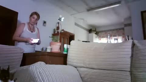 LOLA HUESO y ERIC online show from October 12, 2025, 8:57 am