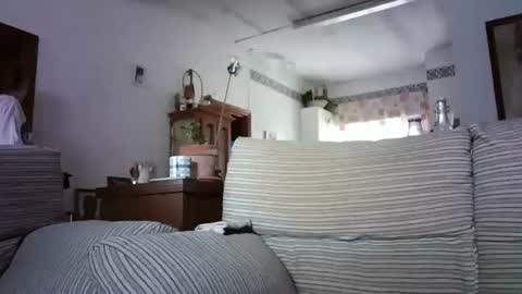 LOLA HUESO y ERIC online show from October 31, 2025, 8:59 am