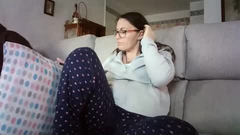 LOLA HUESO y ERIC online show from April 7, 2026, 3:01 pm