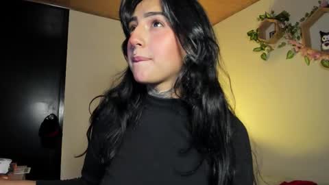 Lola online show from February 14, 2026, 4:31 am