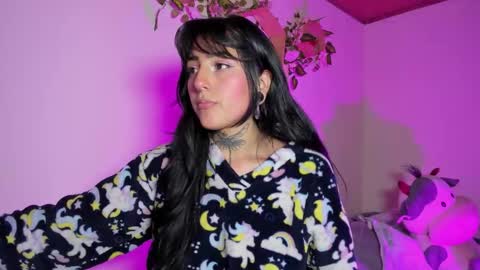 Lola online show from February 26, 2026, 3:16 am