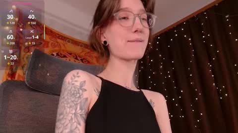 lolami_ online show from February 16, 2026, 5:47 am