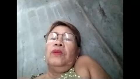 Snapshot of lolamommie chatting on September 13, 2025, 5:07 am tey online show from September 13, 2025, 5:07 am