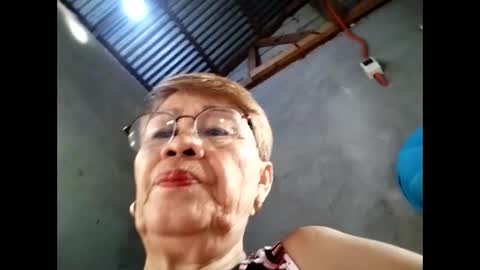 tey online show from November 28, 2025, 10:56 pm