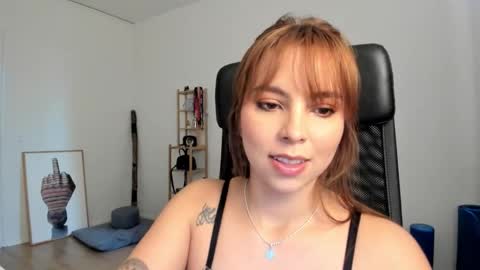 Lola doll online show from March 29, 2026, 12:38 pm