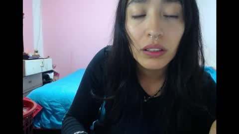 Snapshot of lolitabitchhorney_ chatting on June 4, 2026, 4:29 am Lolita online show from June 4, 2026, 4:29 am