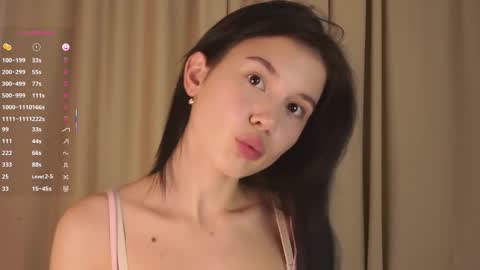 Snapshot of lollaberry chatting on November 17, 2025, 8:58 pm Maria online show from November 17, 2025, 8:58 pm