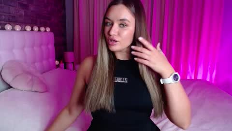 Snapshot of lollidoli__ chatting on November 2, 2025, 4:53 pm Victoria online show from November 2, 2025, 4:53 pm