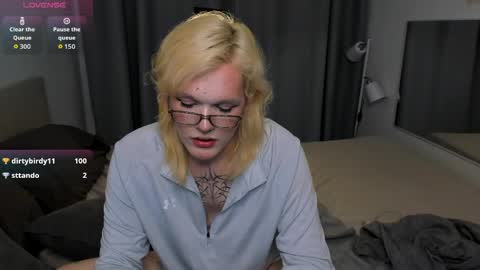 lollita online show from March 27, 2026, 8:26 am