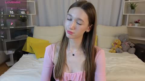 Snapshot of lolly_monica chatting on January 6, 2025, 3:40 pm Monica online show from January 6, 2025, 3:40 pm