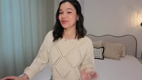 lolly_turner online show from May 13, 2026, 4:54 am