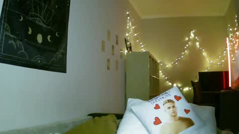 Lilly online show from January 17, 2025, 6:44 pm