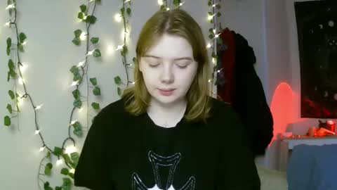 Lilly online show from March 12, 2025, 2:23 pm