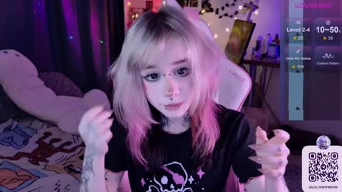 Lolly   online show from December 6, 2024, 12:02 am