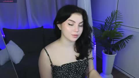 Snapshot of lollyy_pop chatting on May 6, 2026, 1:36 am lollyy_pop online show from May 6, 2026, 1:36 am