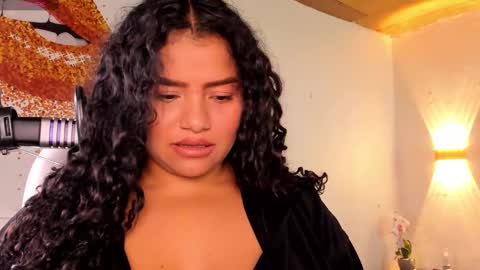 Snapshot of loly_marce chatting on February 24, 2025, 8:25 pm loly_marce online show from February 24, 2025, 8:25 pm