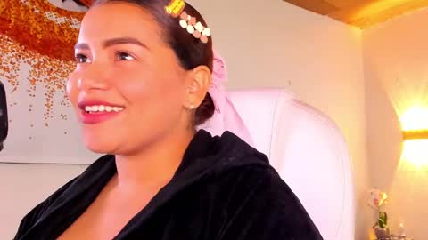 Snapshot of loly_marce chatting on March 6, 2025, 9:09 pm loly_marce online show from March 6, 2025, 9:09 pm