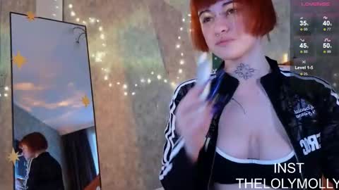 Molli online show from December 22, 2025, 10:56 am