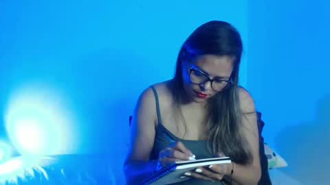 Lolyta mature1  online show from November 24, 2025, 10:53 pm