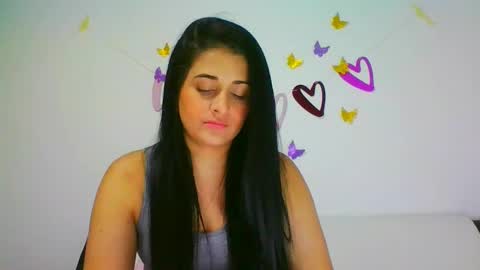 estehfania online show from February 17, 2025, 11:31 pm