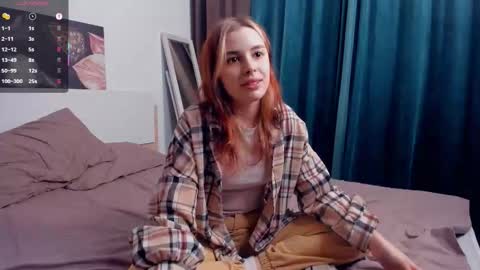 Snapshot of lonagass chatting on September 13, 2025, 7:35 pm Lona online show from September 13, 2025, 7:35 pm