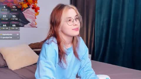 Lona online show from October 18, 2025, 7:03 pm