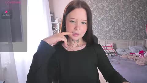 Snapshot of lonalye chatting on September 28, 2025, 11:04 am lona online show from September 28, 2025, 11:04 am