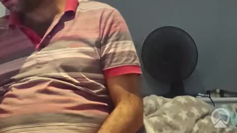 Snapshot of london_boy_35 chatting on February 22, 2026, 2:02 am hey you online show from February 22, 2026, 2:02 am