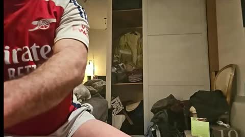 Snapshot of london_boy_35 chatting on February 27, 2026, 2:33 am hey you online show from February 27, 2026, 2:33 am