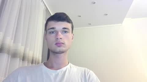 london_tomy online show from December 18, 2025, 11:55 pm