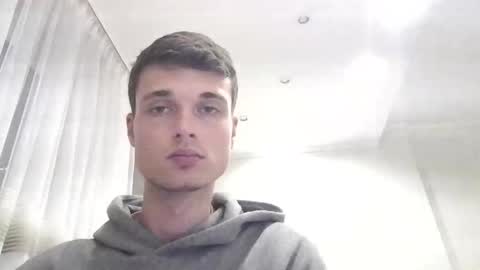 london_tomy online show from December 20, 2025, 12:29 am