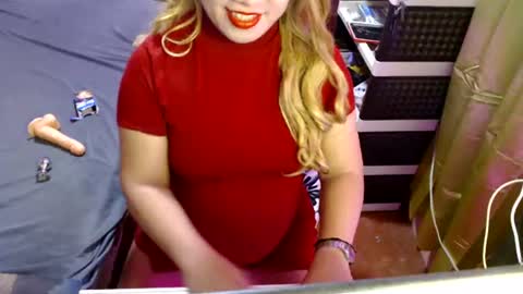 Snapshot of lonelysofia69 chatting on July 10, 2026, 5:04 pm if you want to see my face take me private online show from July 10, 2026, 5:04 pm