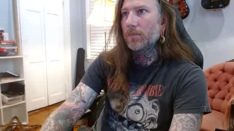 longhair online show from September 29, 2025, 6:02 pm