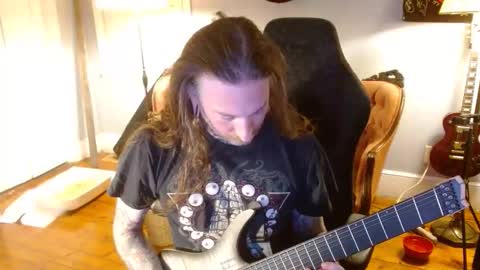 longhair online show from October 29, 2025, 12:46 am