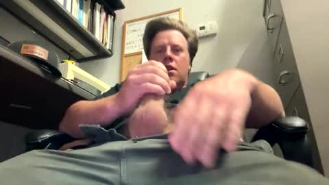 Snapshot of longjohnsilverskin chatting on May 19, 2026, 10:10 am longjohnsilverskin online show from May 19, 2026, 10:10 am