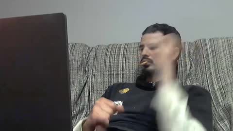 Alejandro Rulitos Twitter longnight55 Intagram 5longnight5 online show from February 17, 2025, 2:20 am