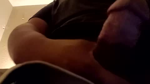 longone2600 online show from January 12, 2025, 8:04 am