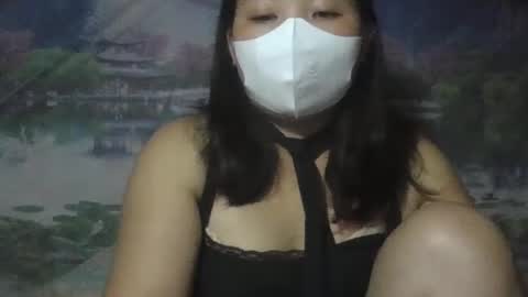 lonna_baby online show from June 13, 2026, 6:17 pm