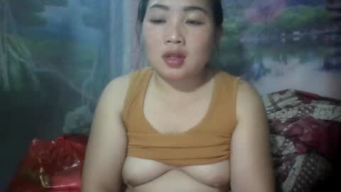 lonna_baby online show from June 15, 2026, 2:41 pm