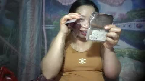 lonna_baby online show from June 30, 2026, 3:24 pm