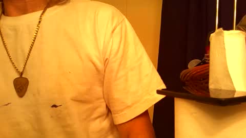 Snapshot of lookatmyjunk1 chatting on February 11, 2025, 12:16 pm thedestroyer online show from February 11, 2025, 12:16 pm