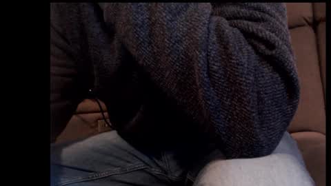 looking469 online show from November 13, 2025, 7:24 pm