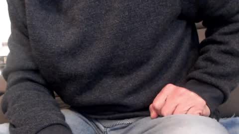 looking469 online show from April 10, 2026, 4:33 pm